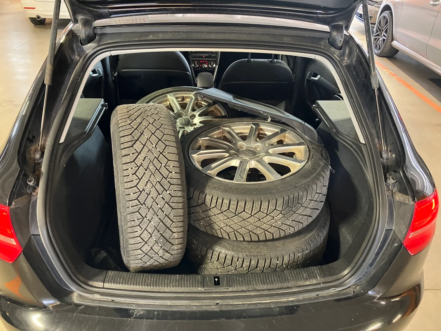 Car Image - 6gBKY0EMHAYQnV1TWoFoSf