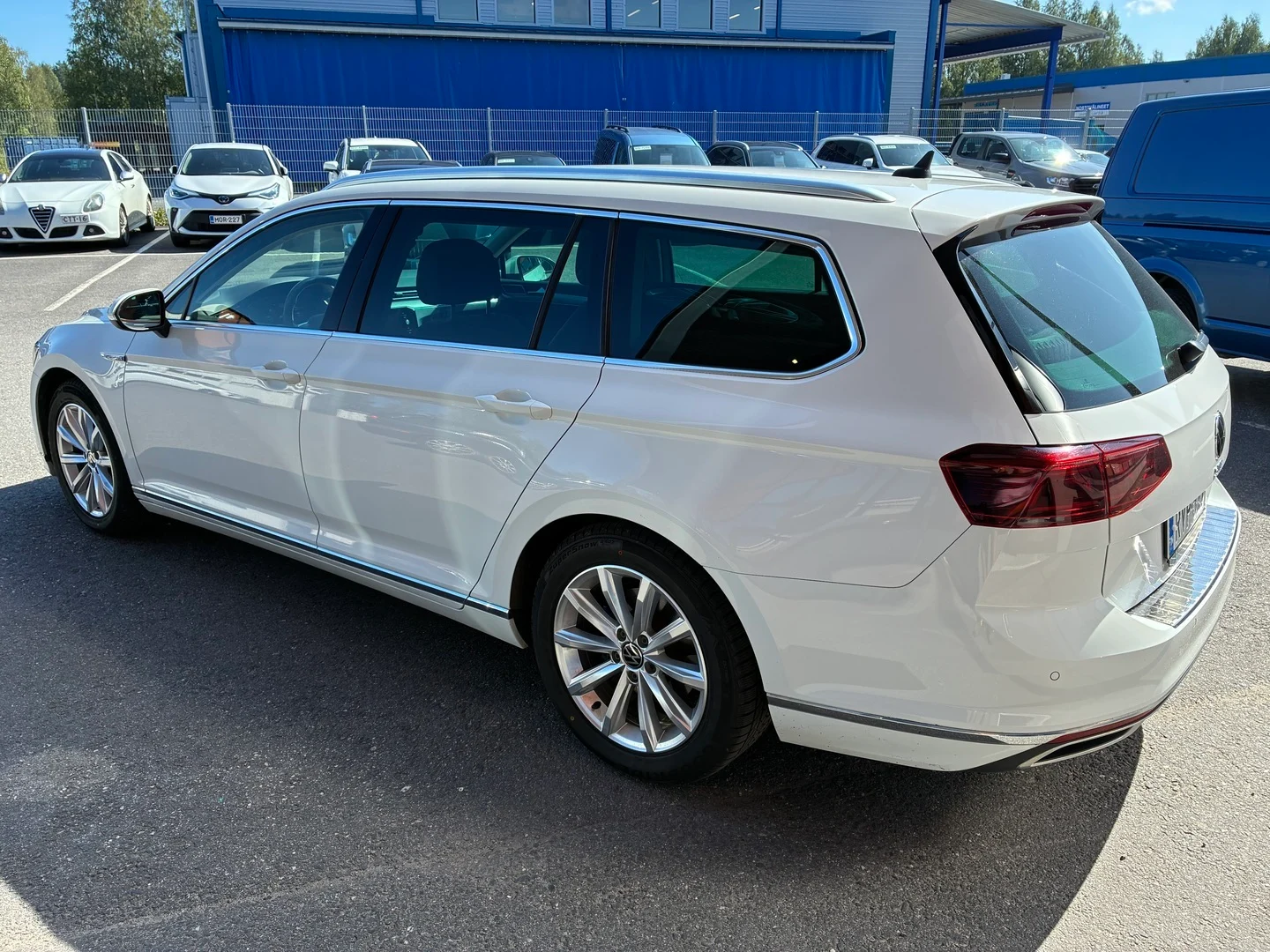 Car Image - 7MqXNPFf2eX9l6zhug2ow