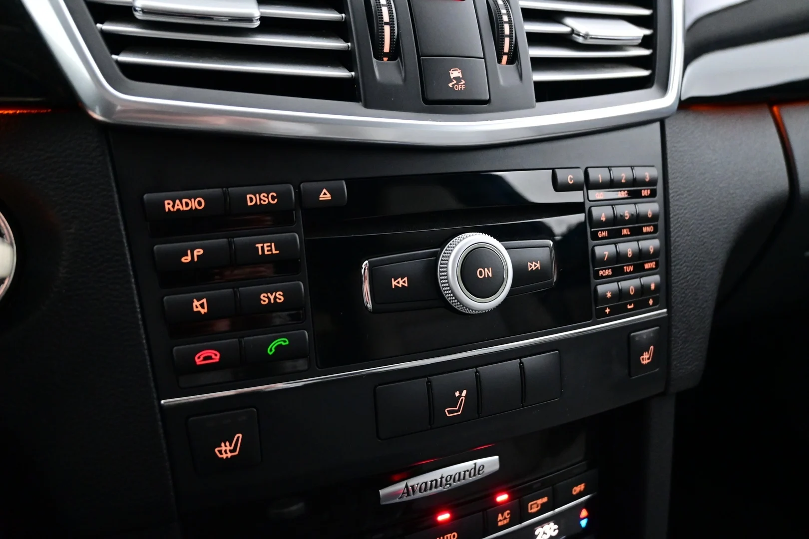 Car Image - VvFHSVqbiqK1OtuMMyfzX