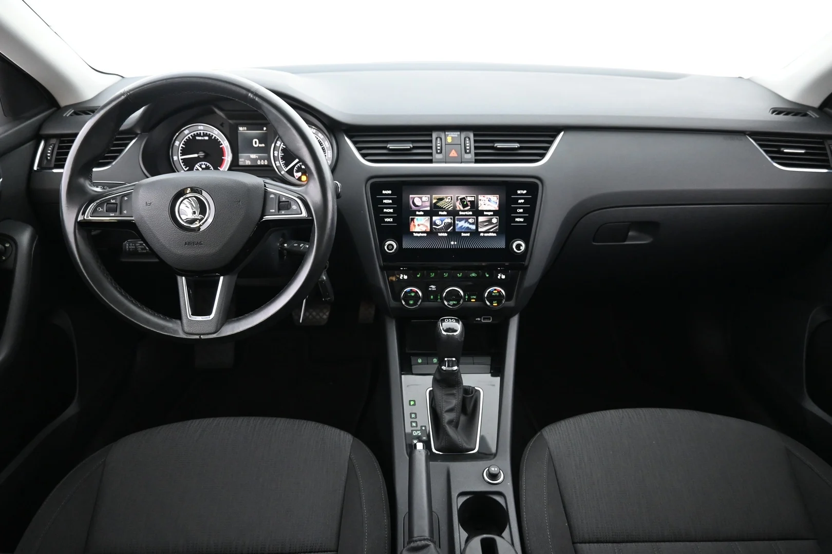 Car Image - hdZcBlGayNeHiyGI5kLbG