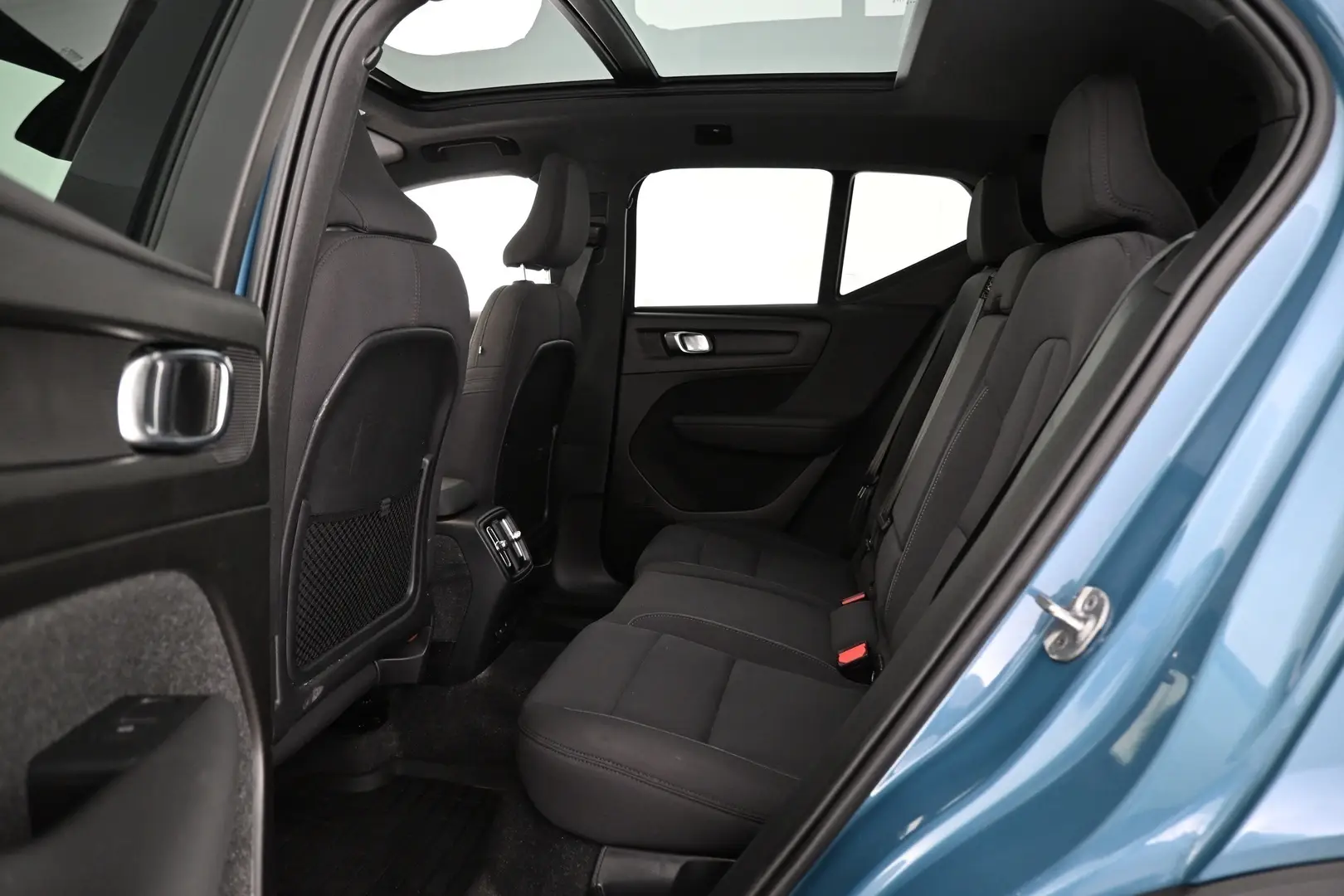 Car Image - 2ei4CN7UrdQCdegTkEVarS