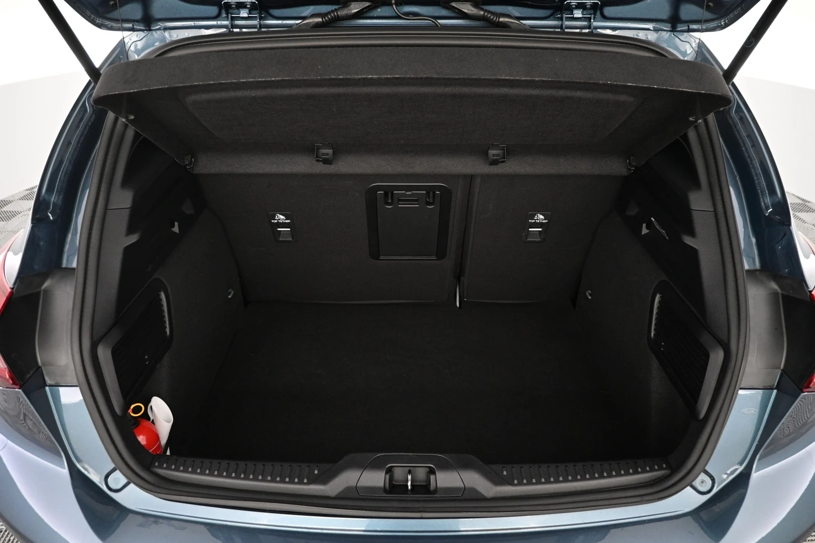 Car Image - 4yzNQ7GJyUKefzv8hDNxJE