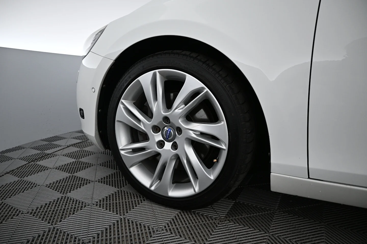 Car Image - 7fa8eFseSWbo73CEKAlTpF