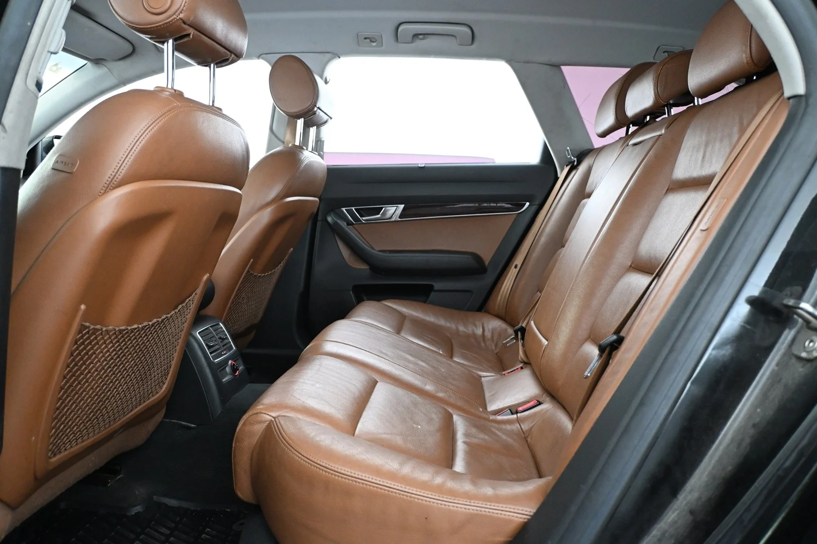 Car Image - 6QY0sxa5MjaTUbjuTIXbFM