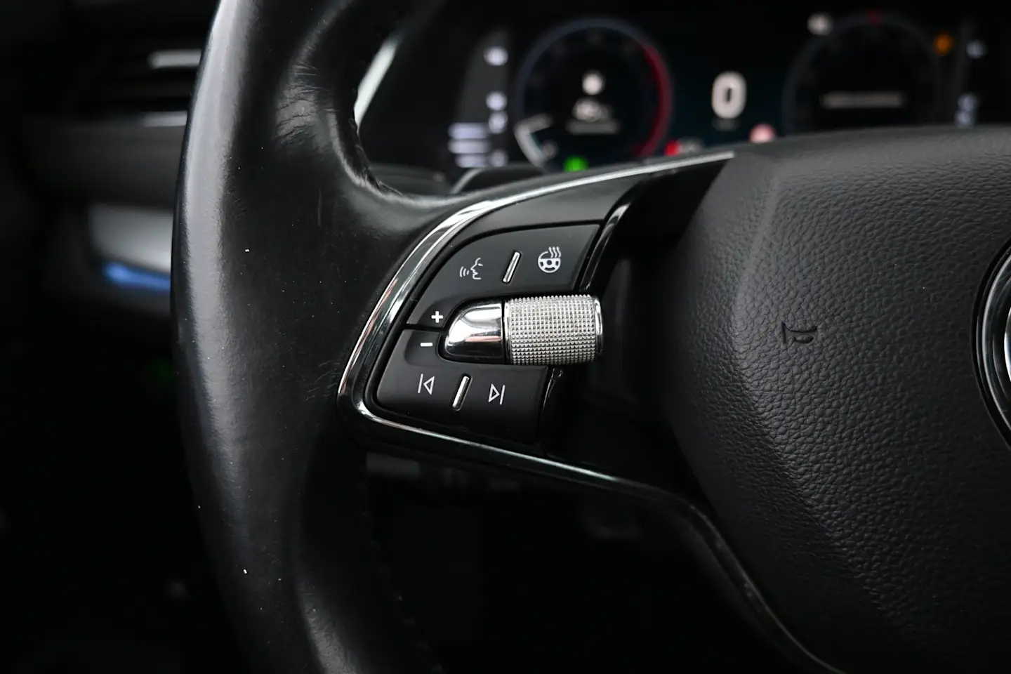 Car Image - 5b2CJeKYIk4LmXH8Wr7WYG
