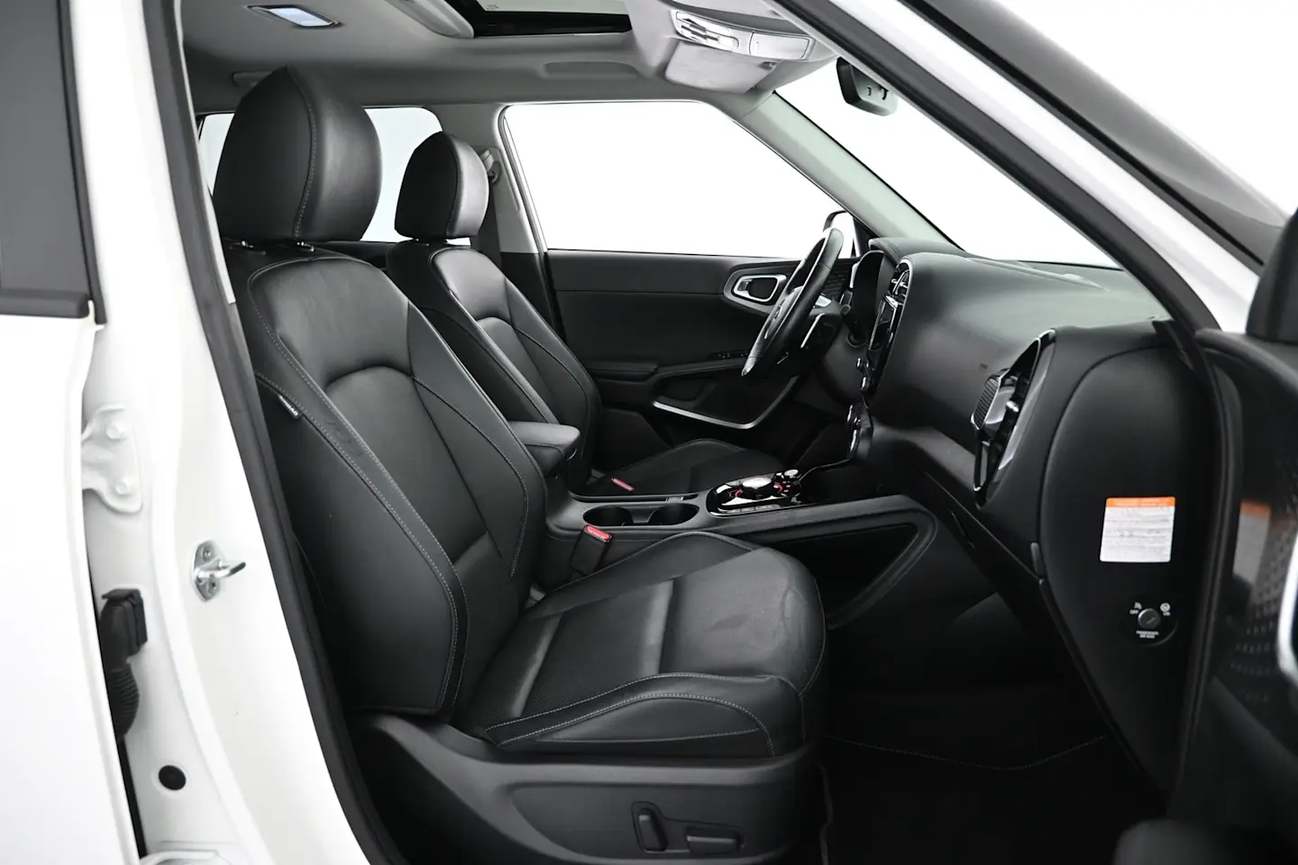 Car Image - 3BnMGAGScN5WFk4l8gI5ON