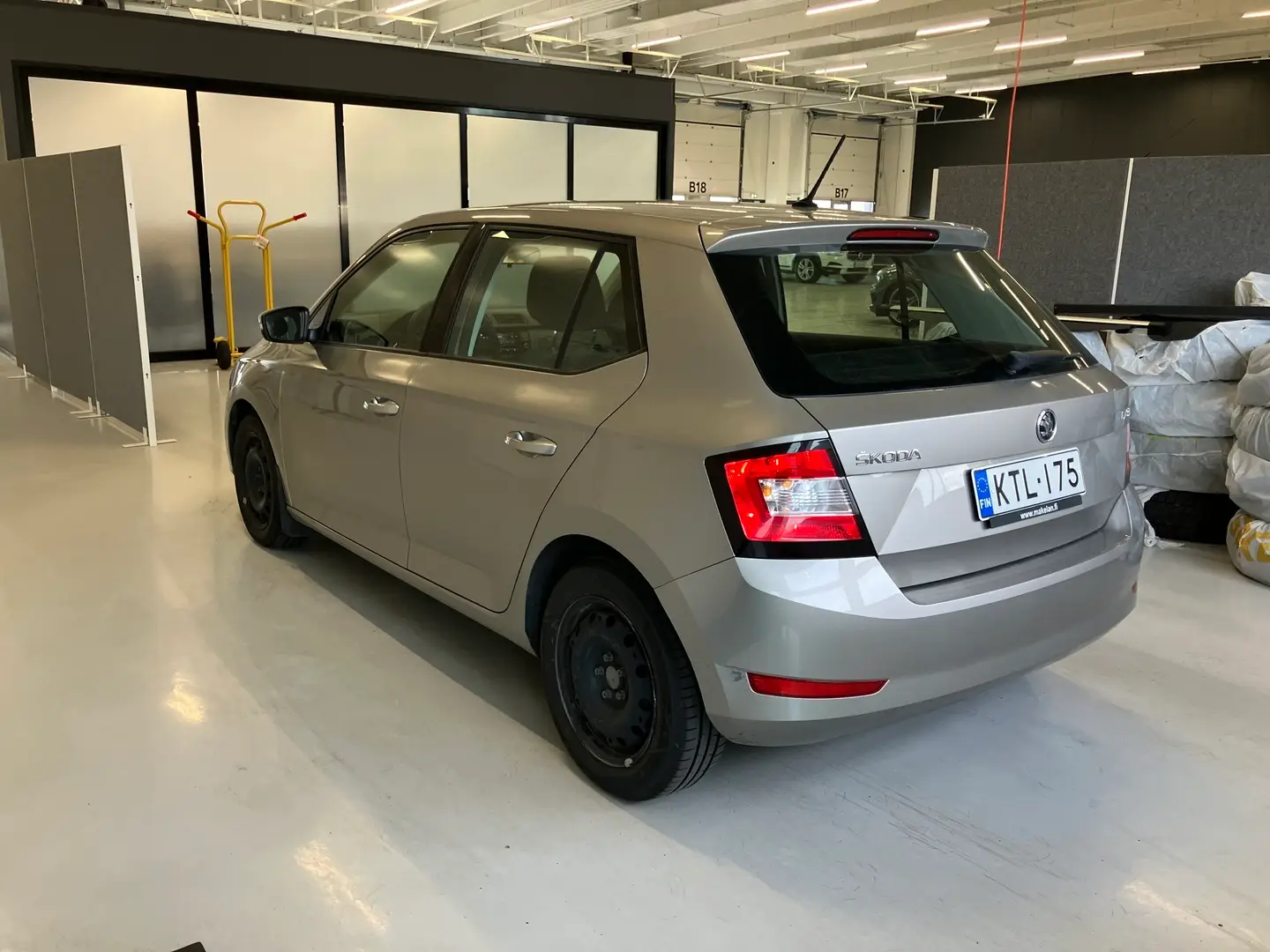Car Image - uJbqobai3BkurtKDWKrjc