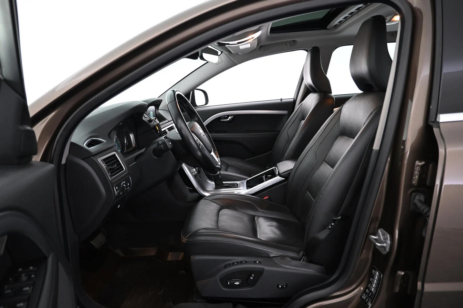 Car Image - 3P3irJCeV8PbUc3t0TaHq