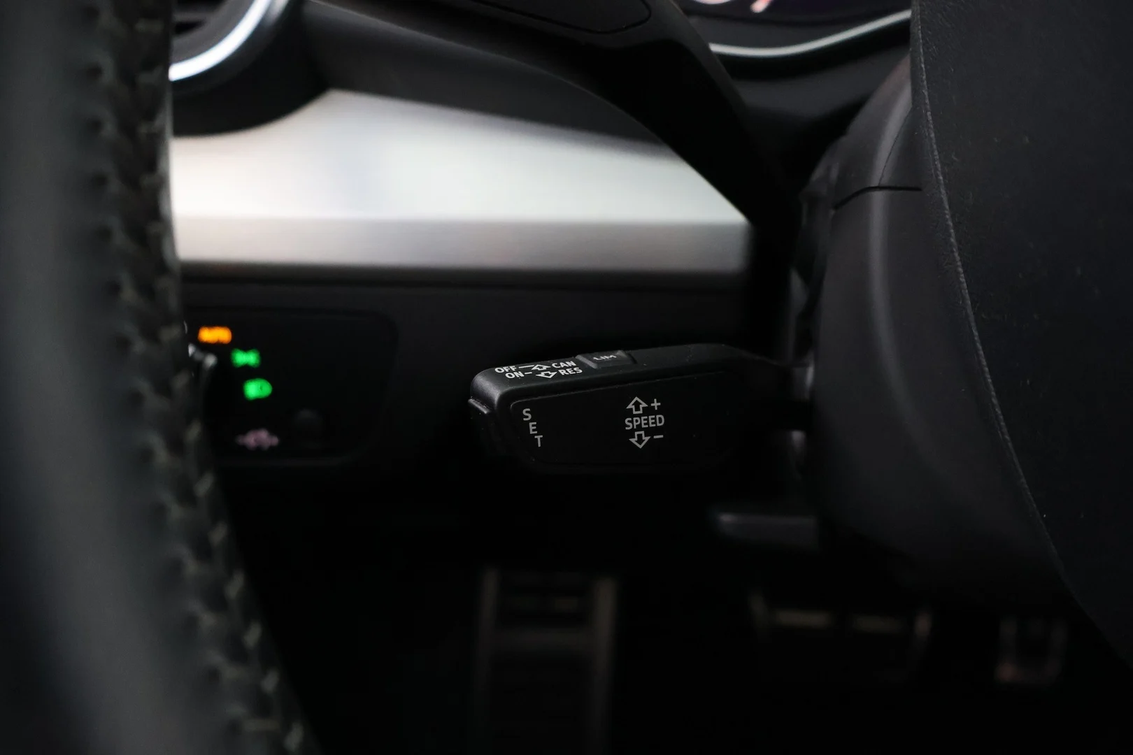 Car Image - 7vWHbXdY8XysvQHYSHb9uy
