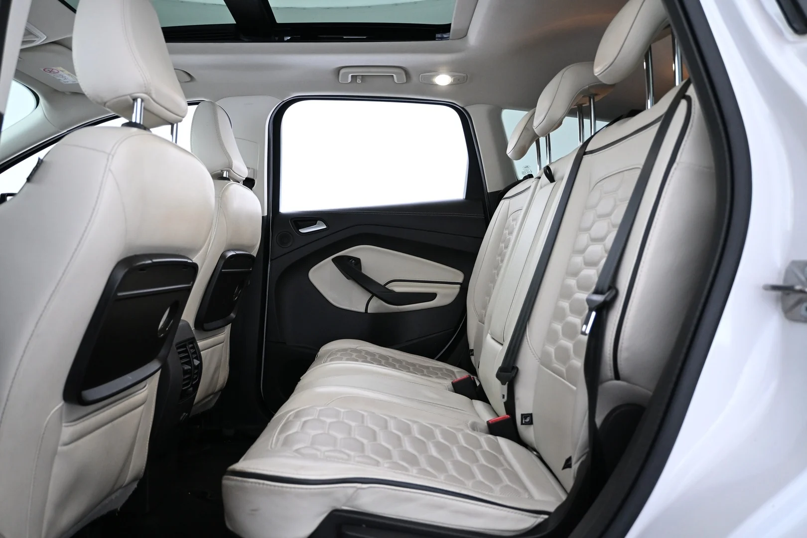 Car Image - 7j2Lt97M2M4yDpkrCwEXEg