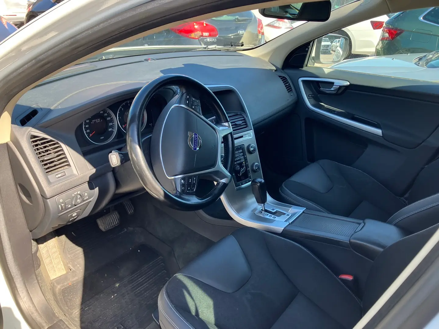 Car Image - sjExv0jxseicr3U6eN9uZ