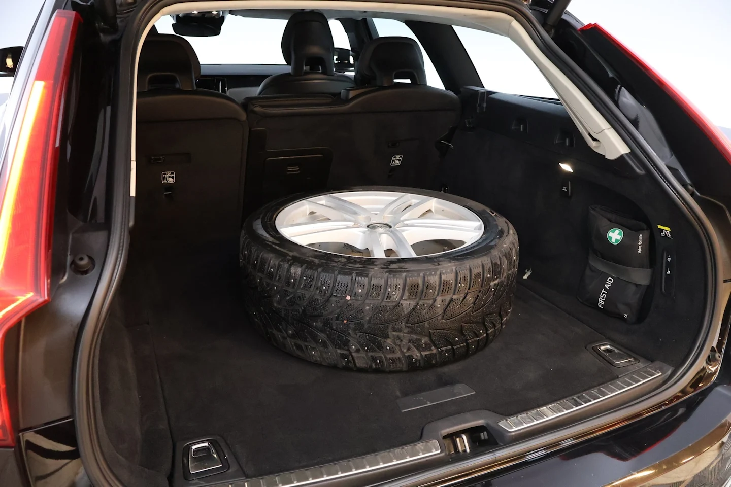 Car Image - 73Q5M2wTCcbRbEvpNTaK4W