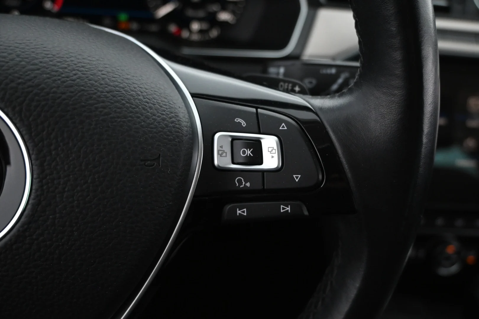 Car Image - d9s6pZVGxfeuZ2QMS6pR0