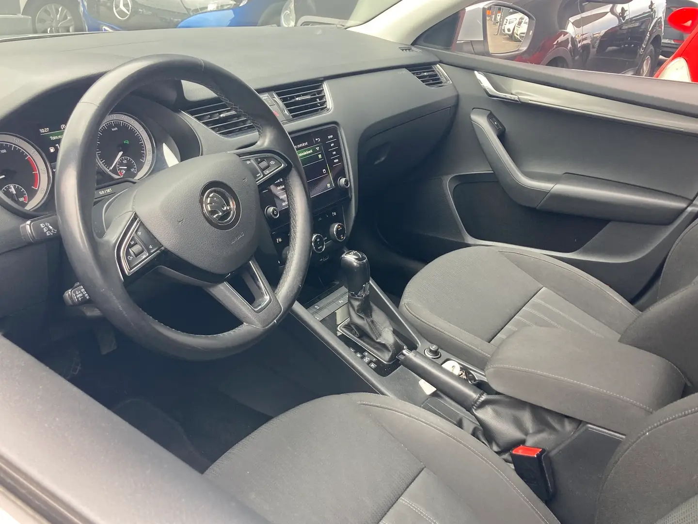 Car Image - 276Euk0rhV7TMUJVxKuq6x