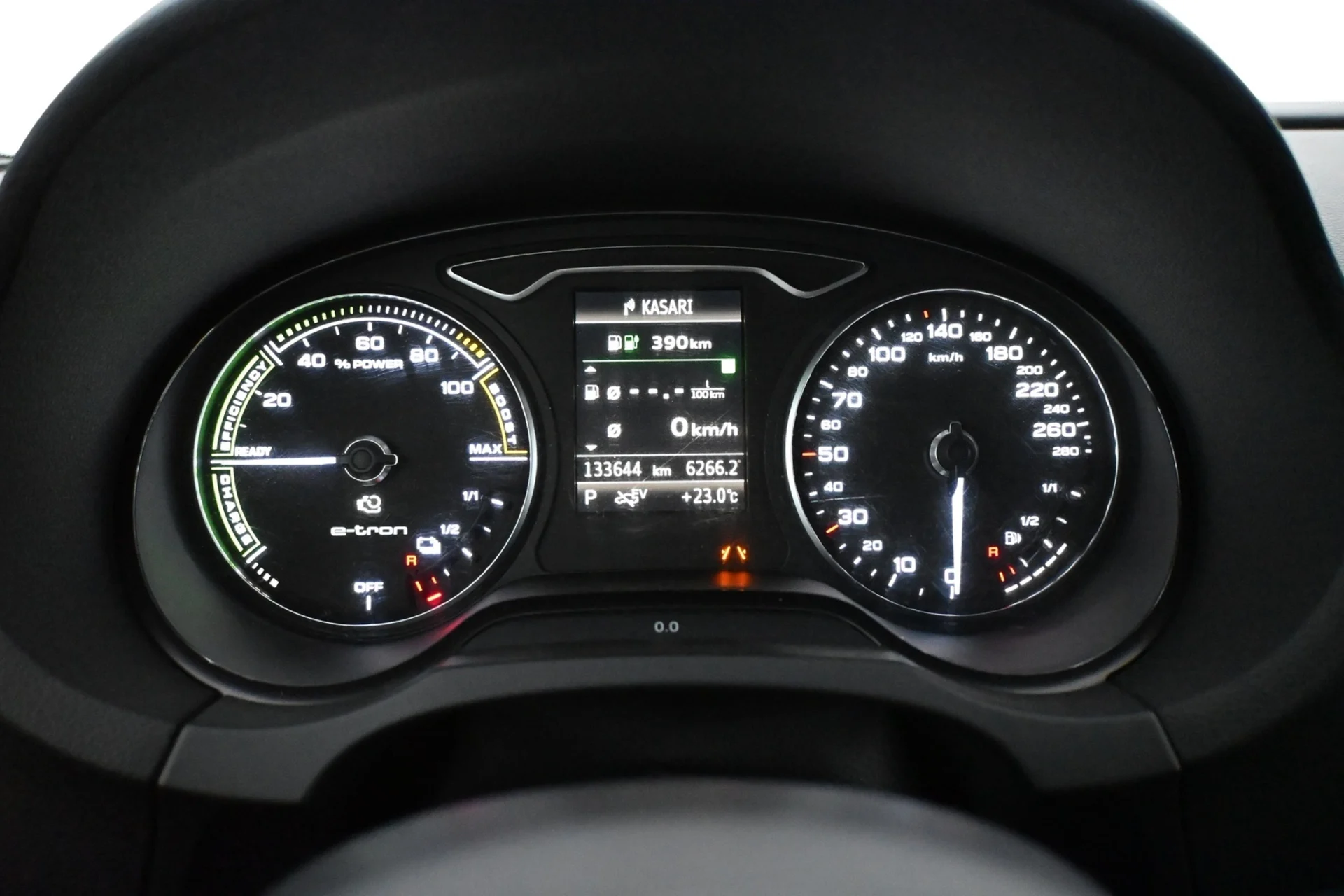 Car Image - 2T1Z4gp8GkD3vFnDovLffi