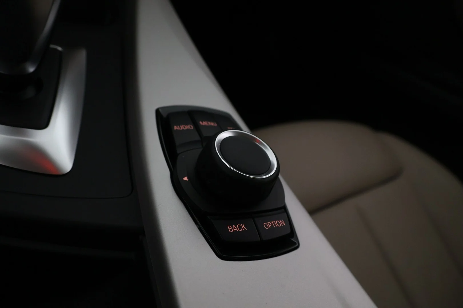 Car Image - 6yn35AYxzEgKTNM6z9IOZO