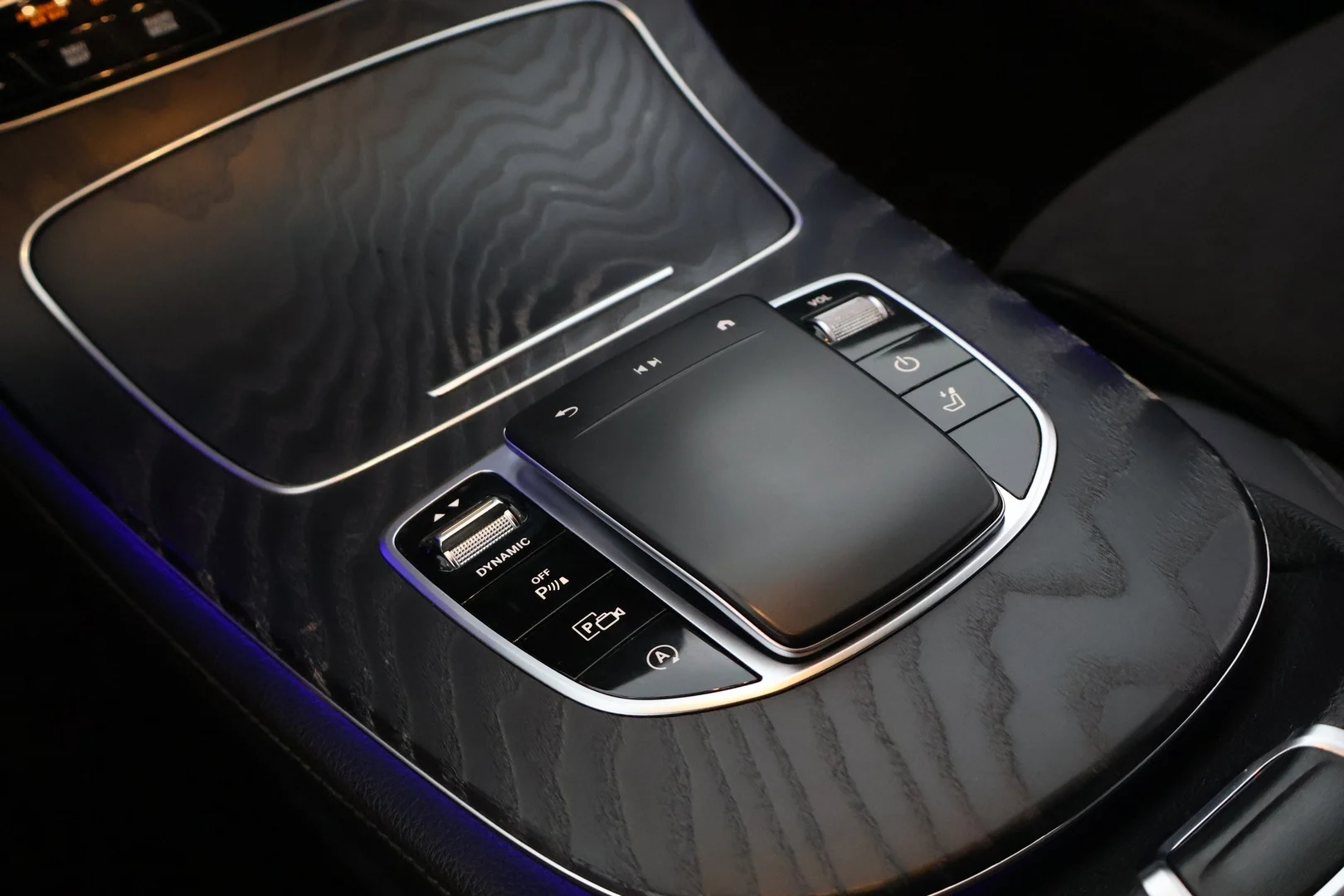 Car Image - 71MffOsjrAcm2Vr70eynYz