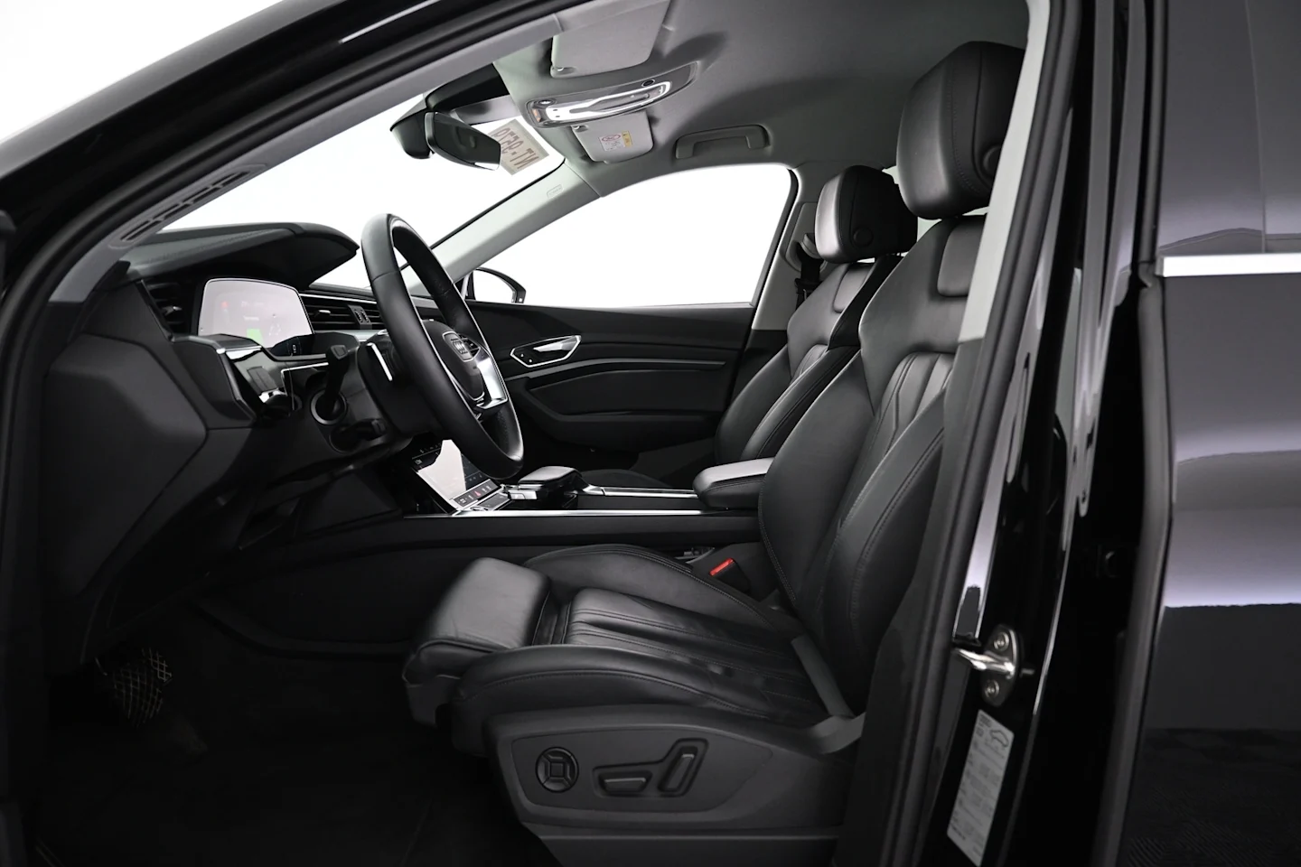 Car Image - 67RjePd5XGptkVH52yO1hM