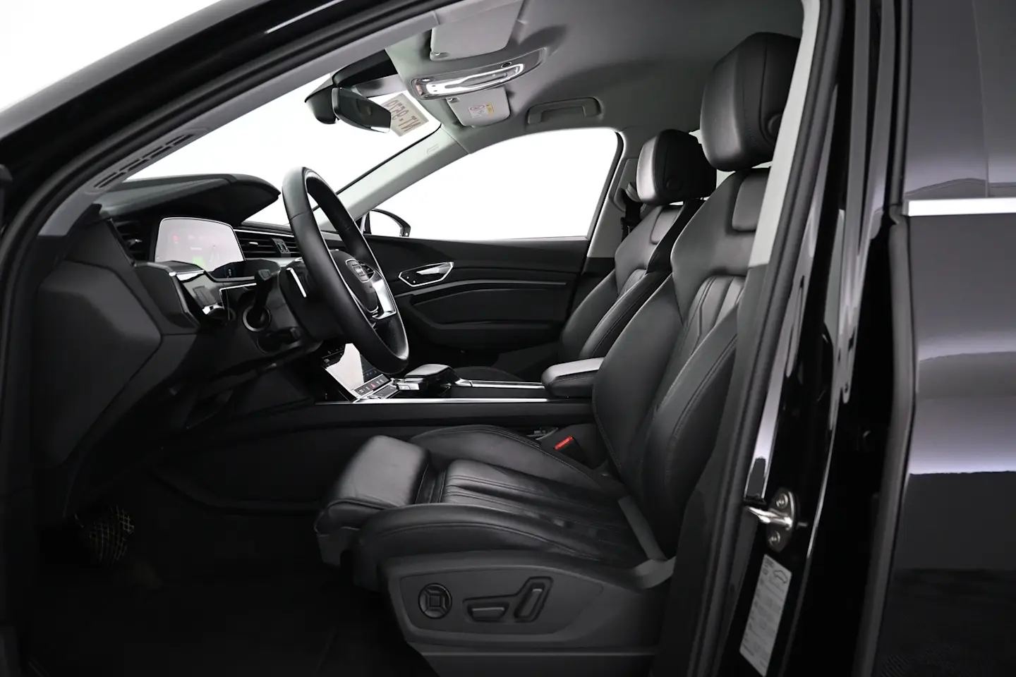 Car Image - 67RjePd5XGptkVH52yO1hM