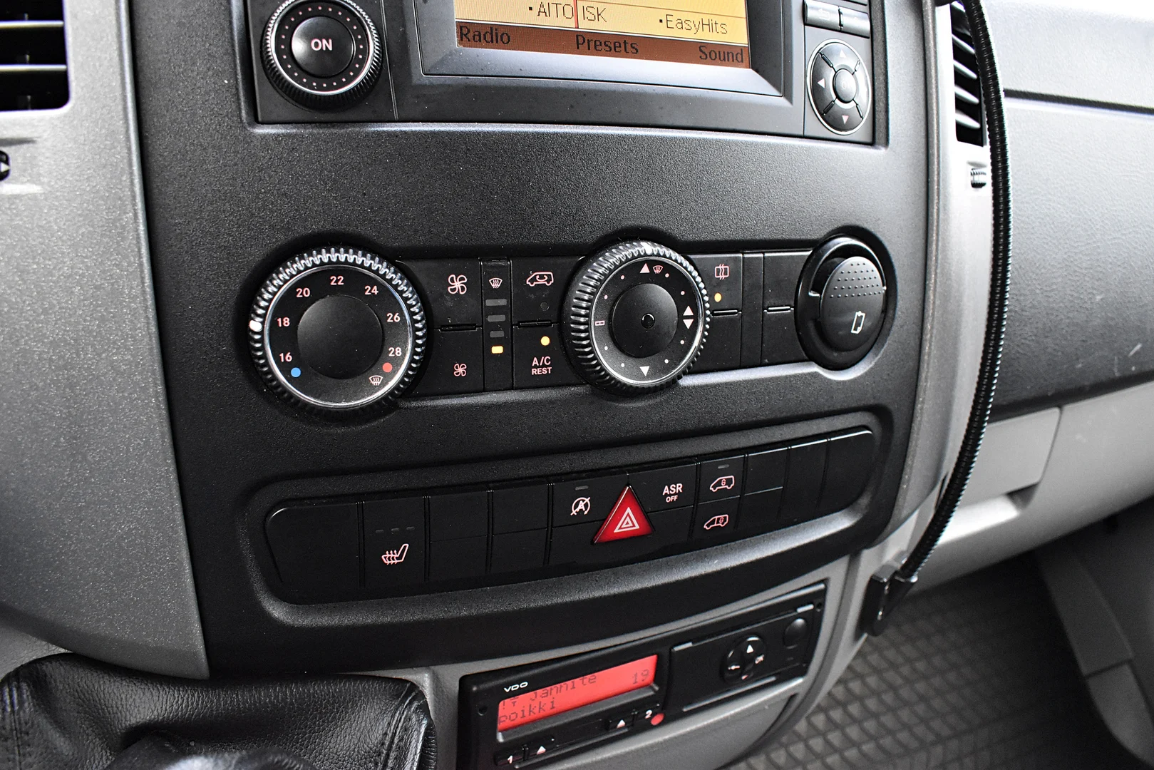 Car Image - 7CLISwHxqjiJQgD7Nac2iD