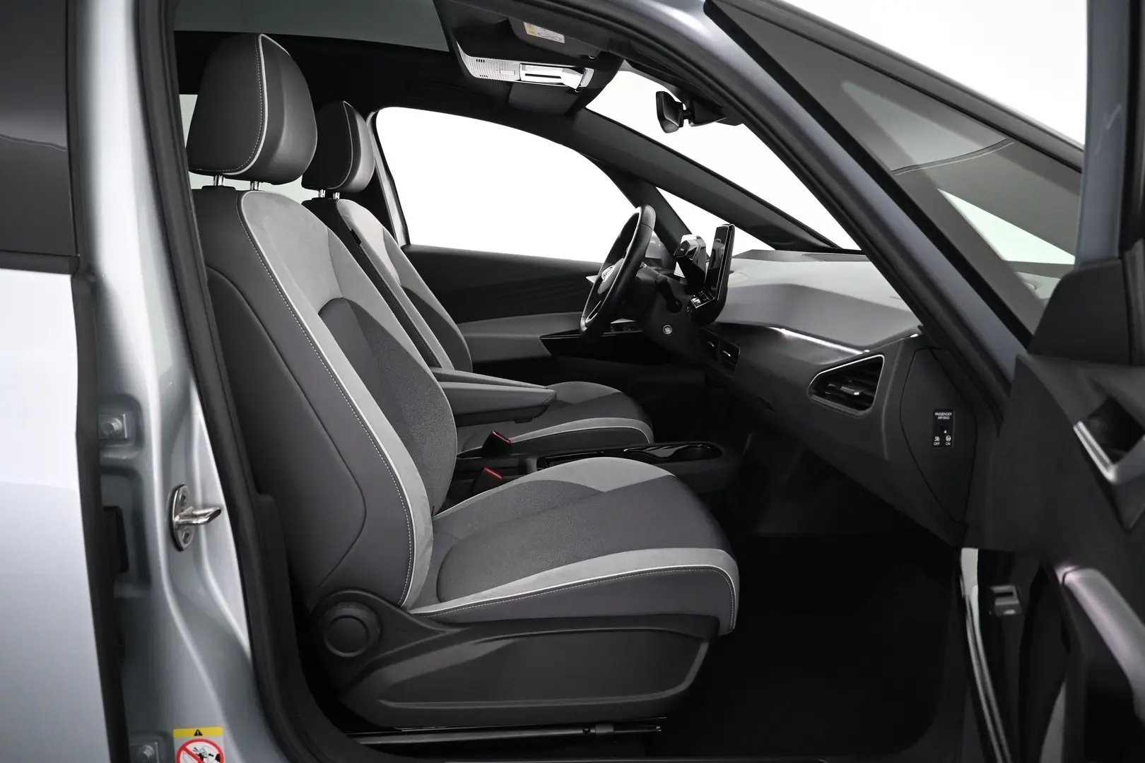 Car Image - 5laV1BSS4erwHSprAGCIpD