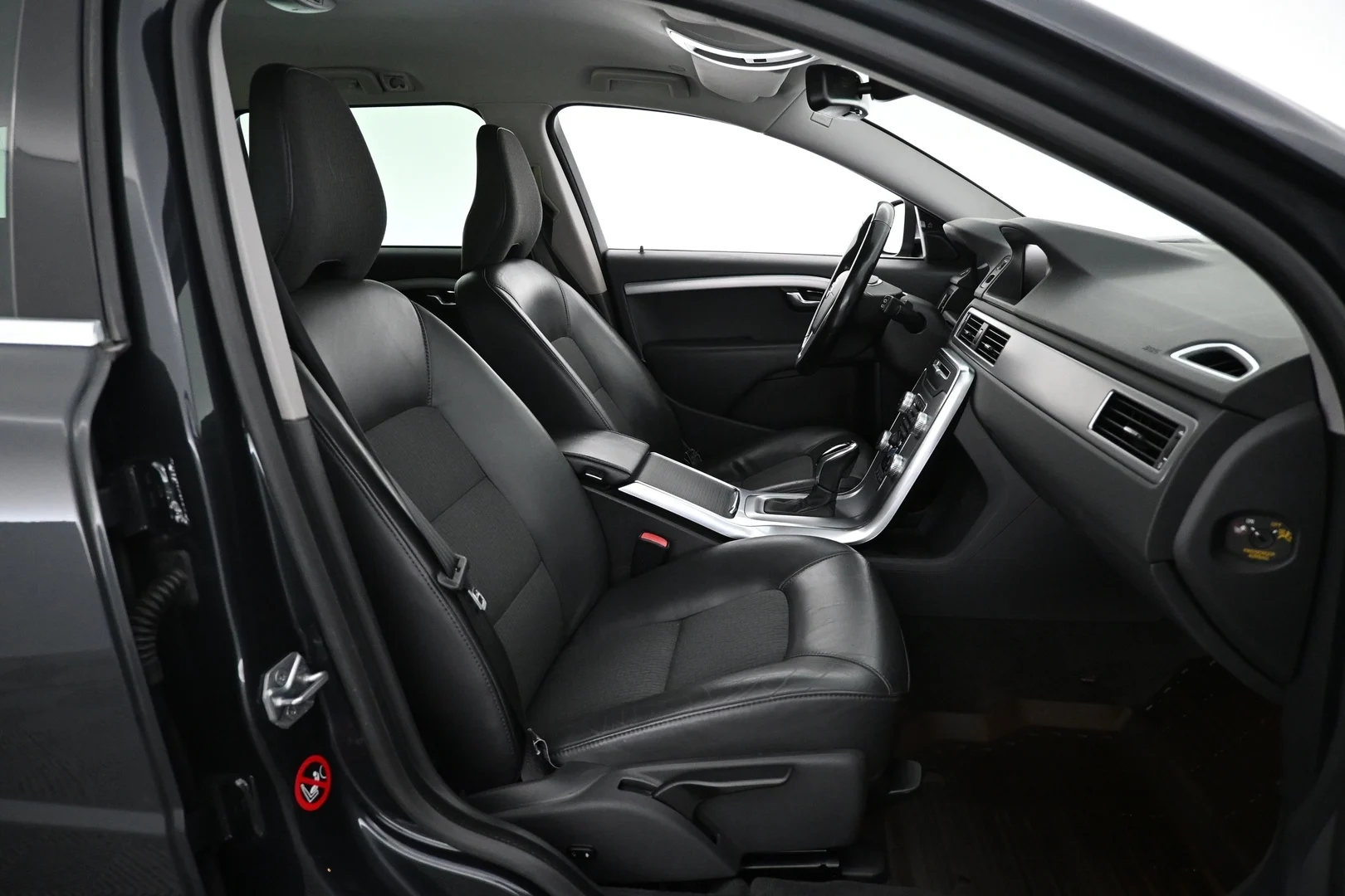 Car Image - 4Z9sYFg5yPwA9Q7q0lM0D8