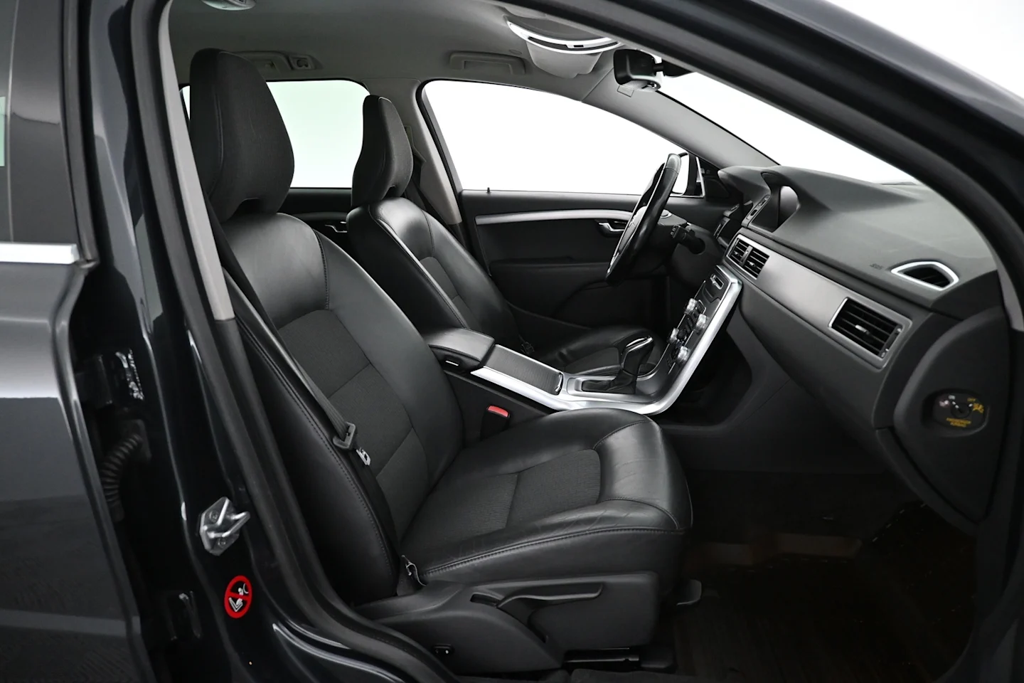 Car Image - 4Z9sYFg5yPwA9Q7q0lM0D8