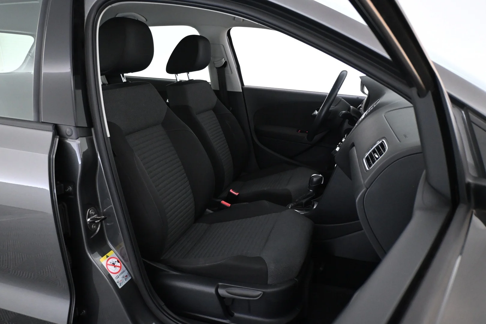 Car Image - 2XJ7uUZIU0TpLkT4QSz6pr