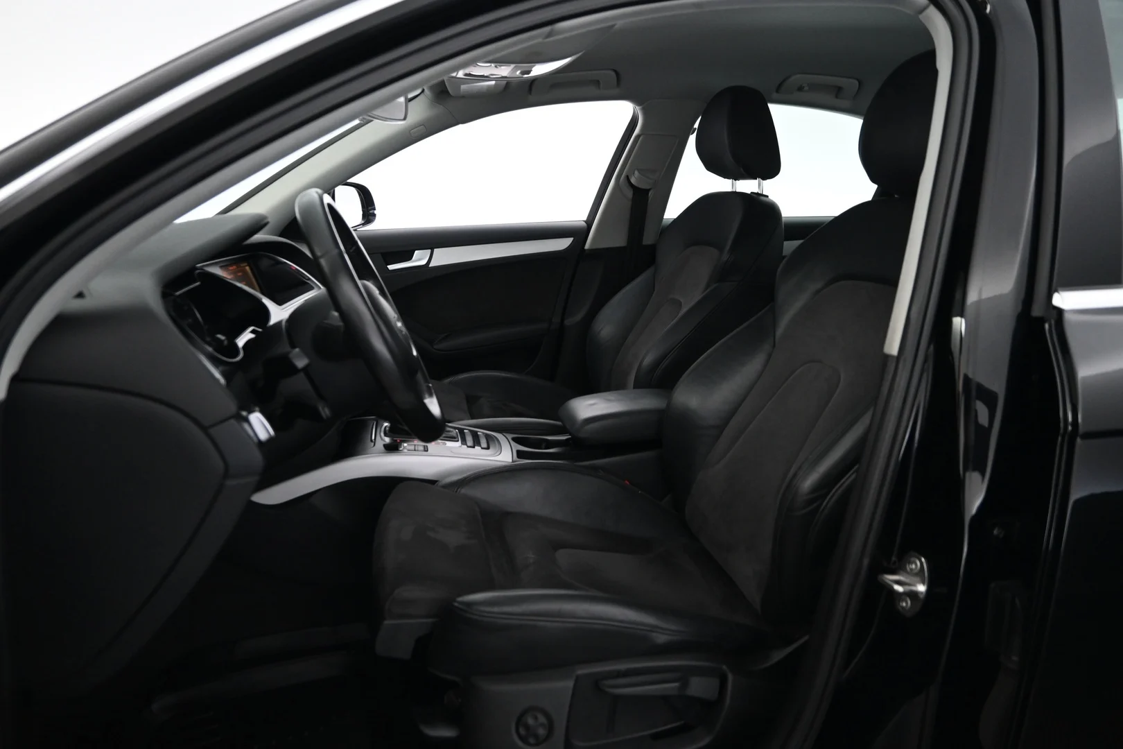 Car Image - 5rgLwWhFn9jAxYWejpdO9D