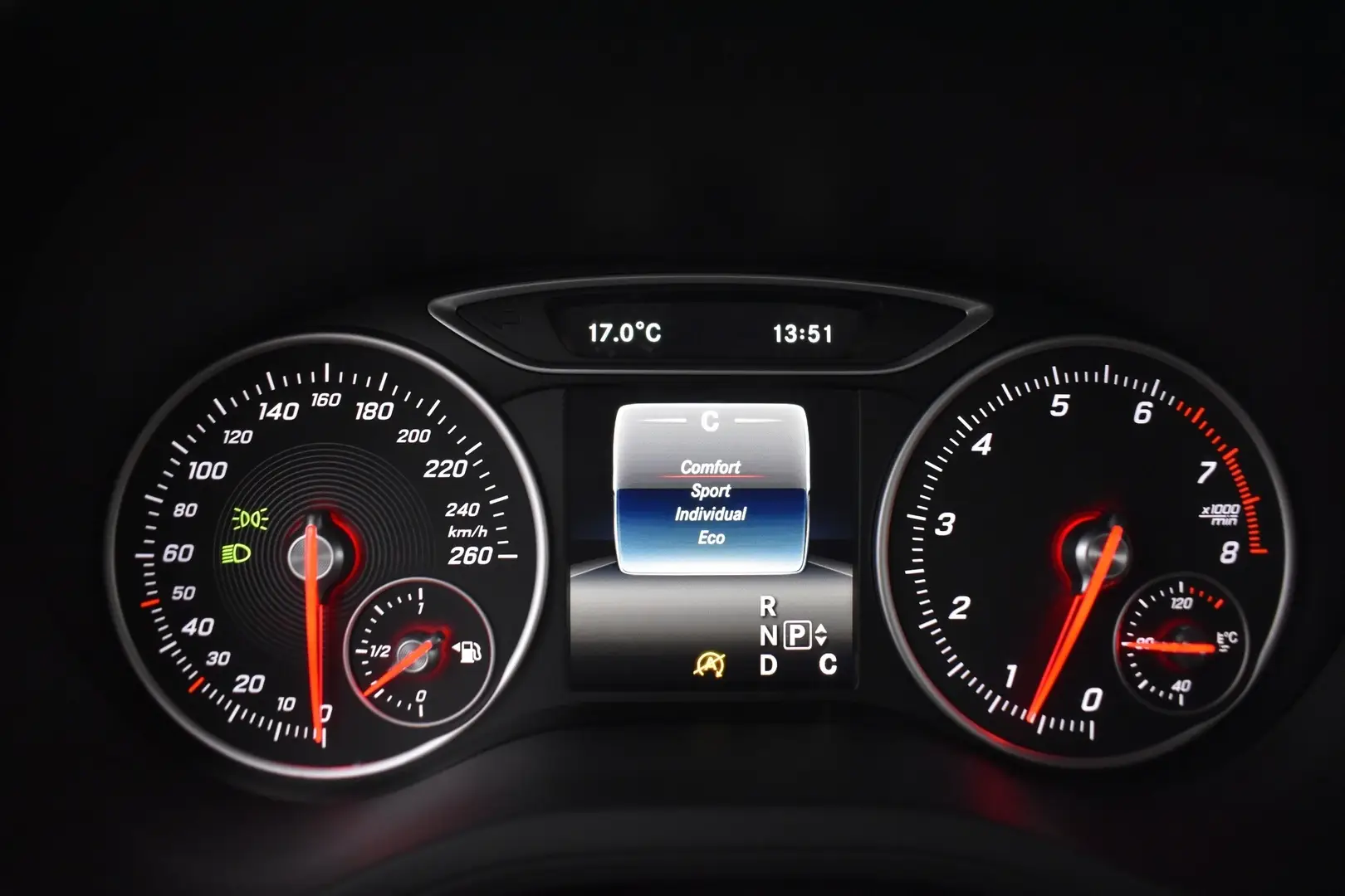 Car Image - GjT6VcPIJxzirGwUrGAic