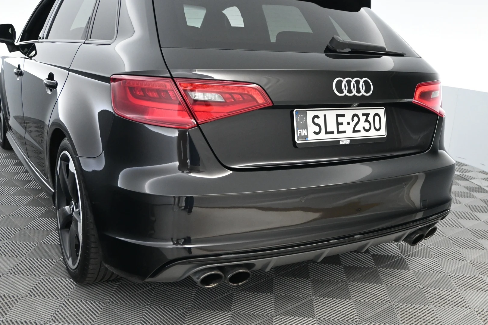 Car Image - 4TCGrmu8foEv892vpM3z92
