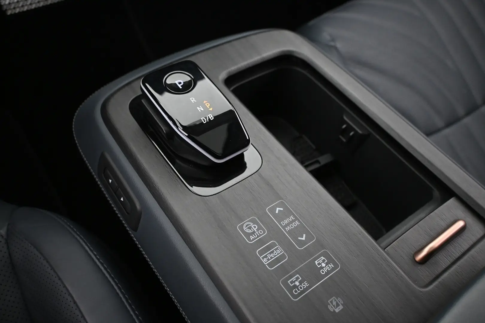 Car Image - DSB2fdyT2BrxXEZvxQY7N