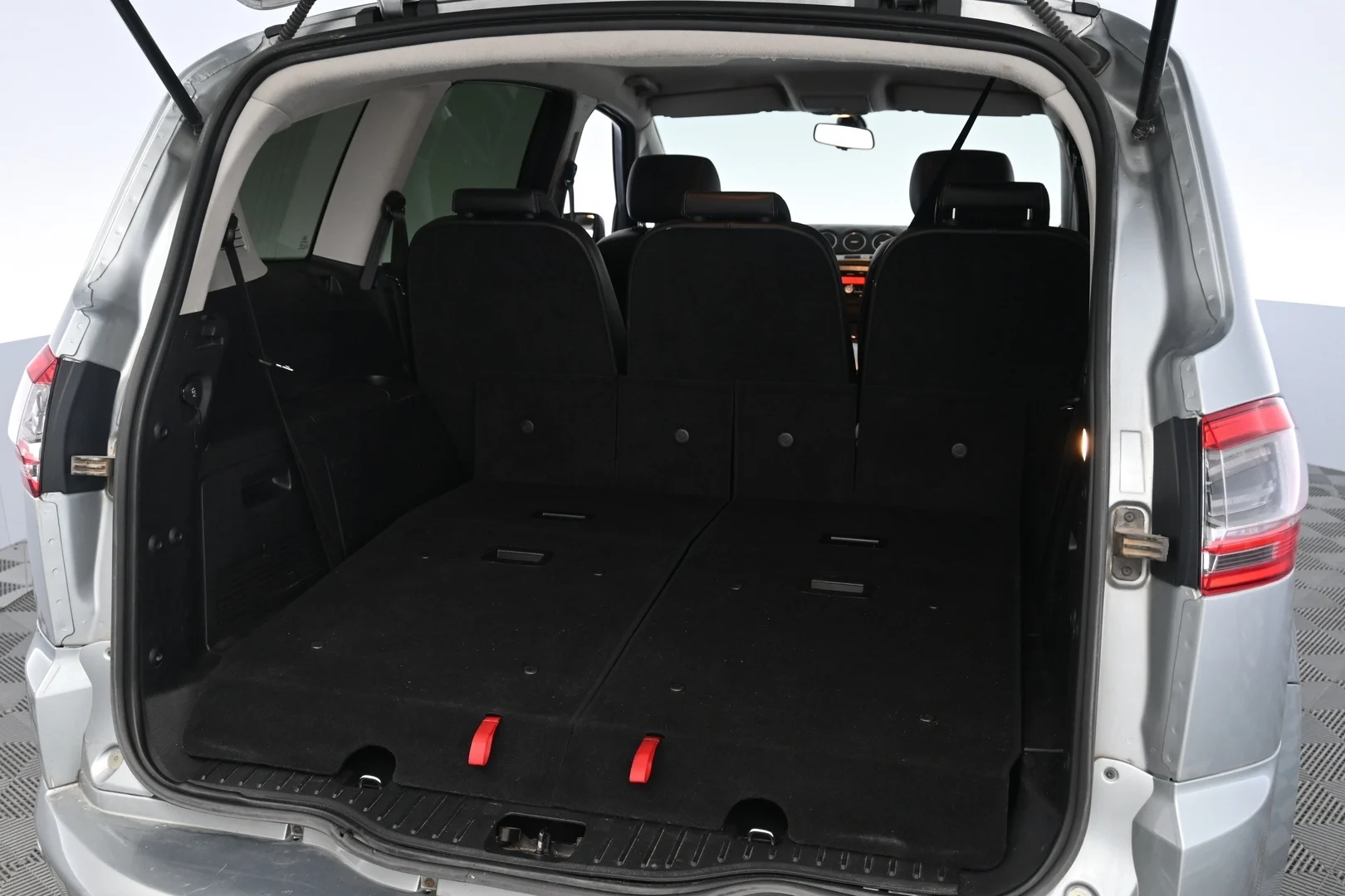 Car Image - 2cNQ7mdBQmKum51xKXoVMH