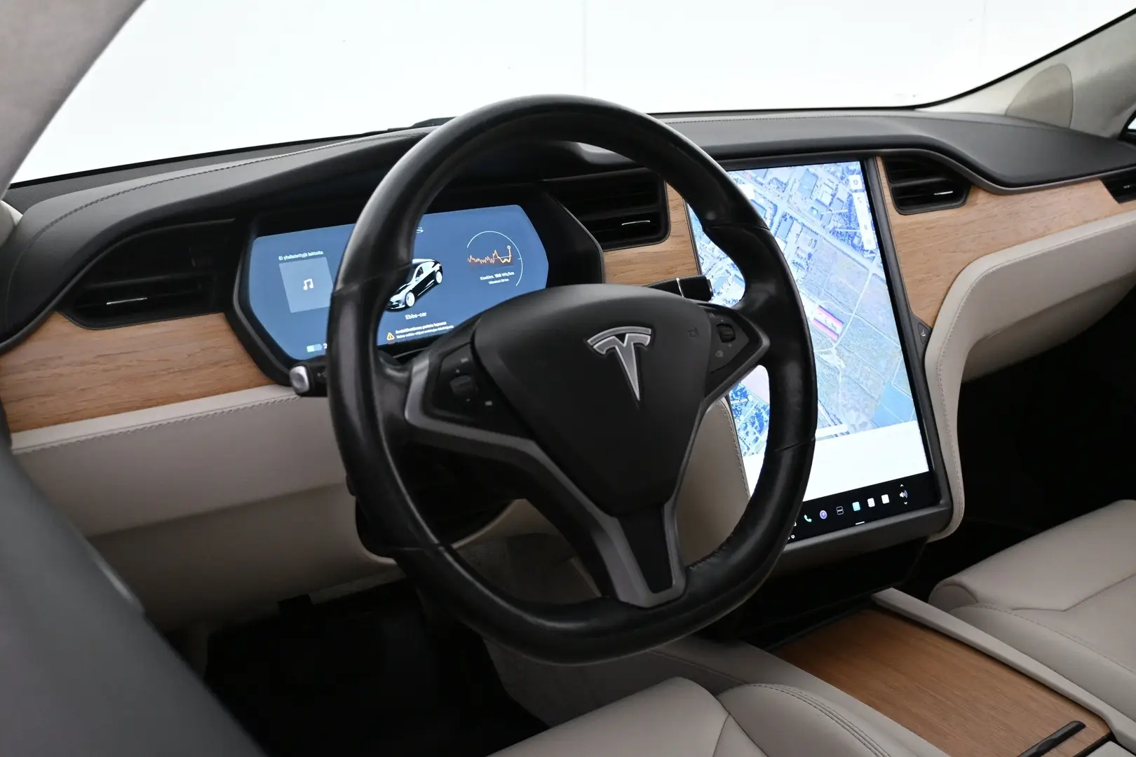Car Image - 7v5E37ez4iaST2zpj2sleO