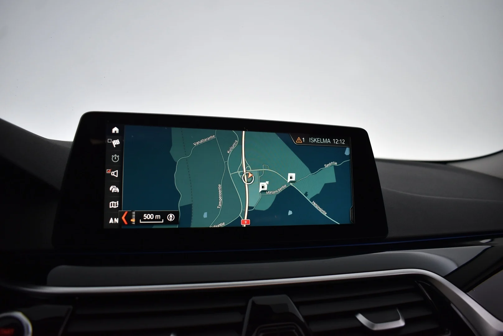 Car Image - 10x7DI300gjr3XC7yxPZQn