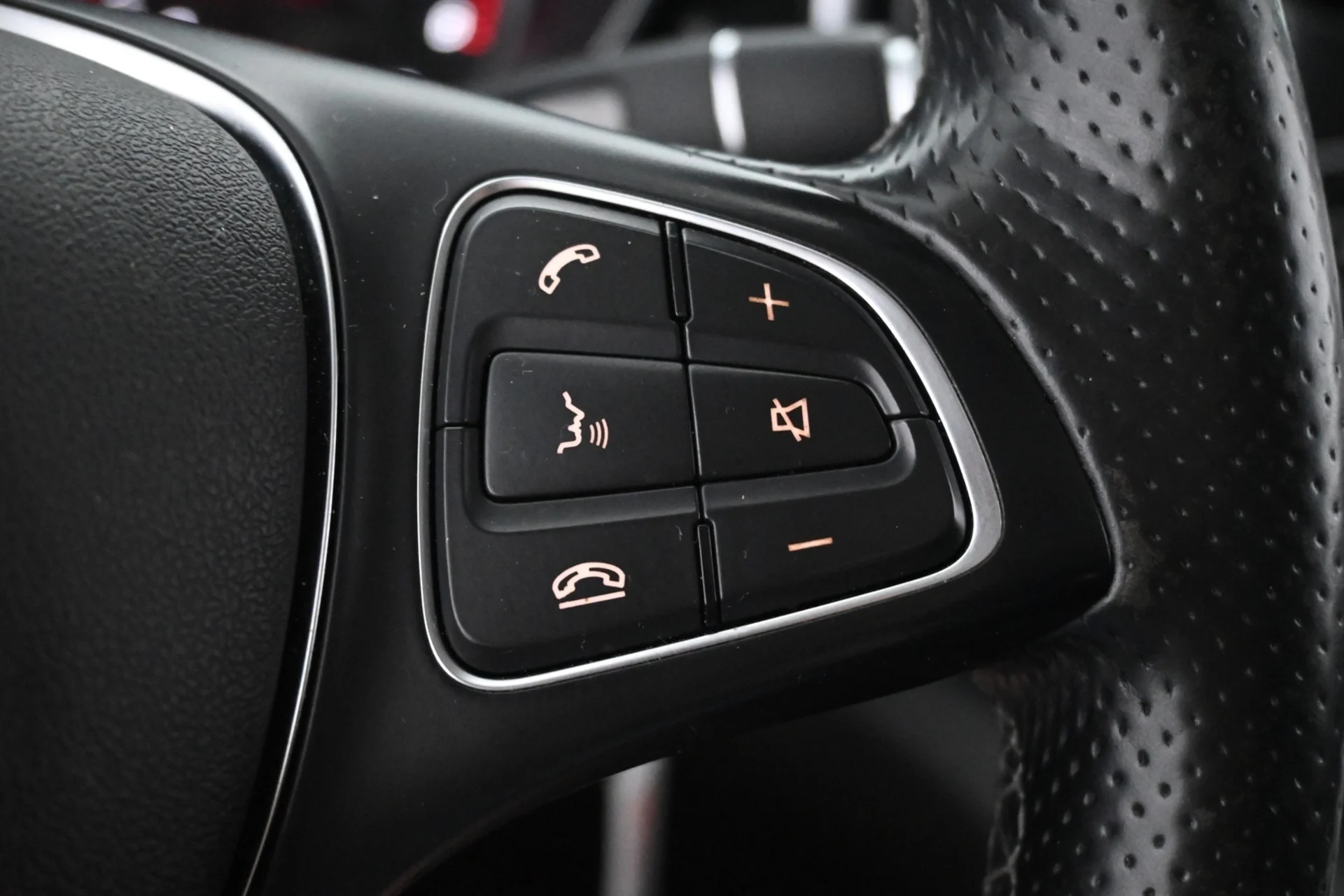 Car Image - 3d4GOmoyK8Vd9OIsp1mowk