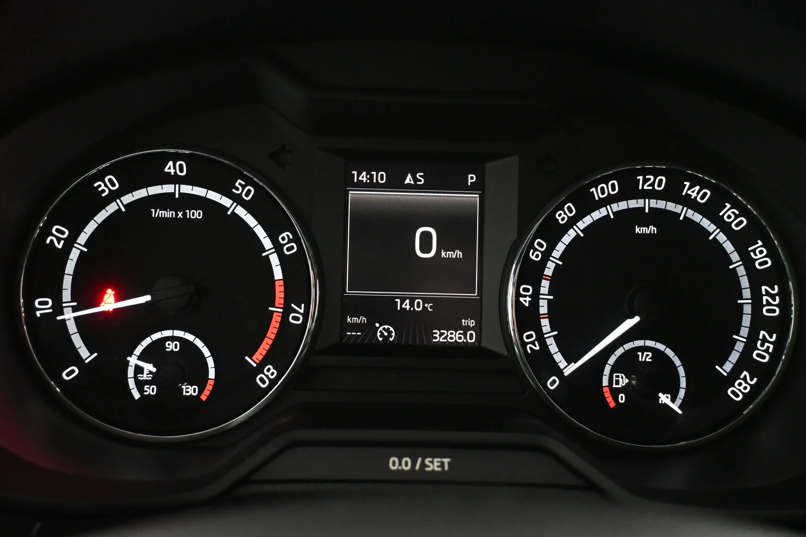 Car Image - 7Ja9eFGuzb70XBAgaMLuql