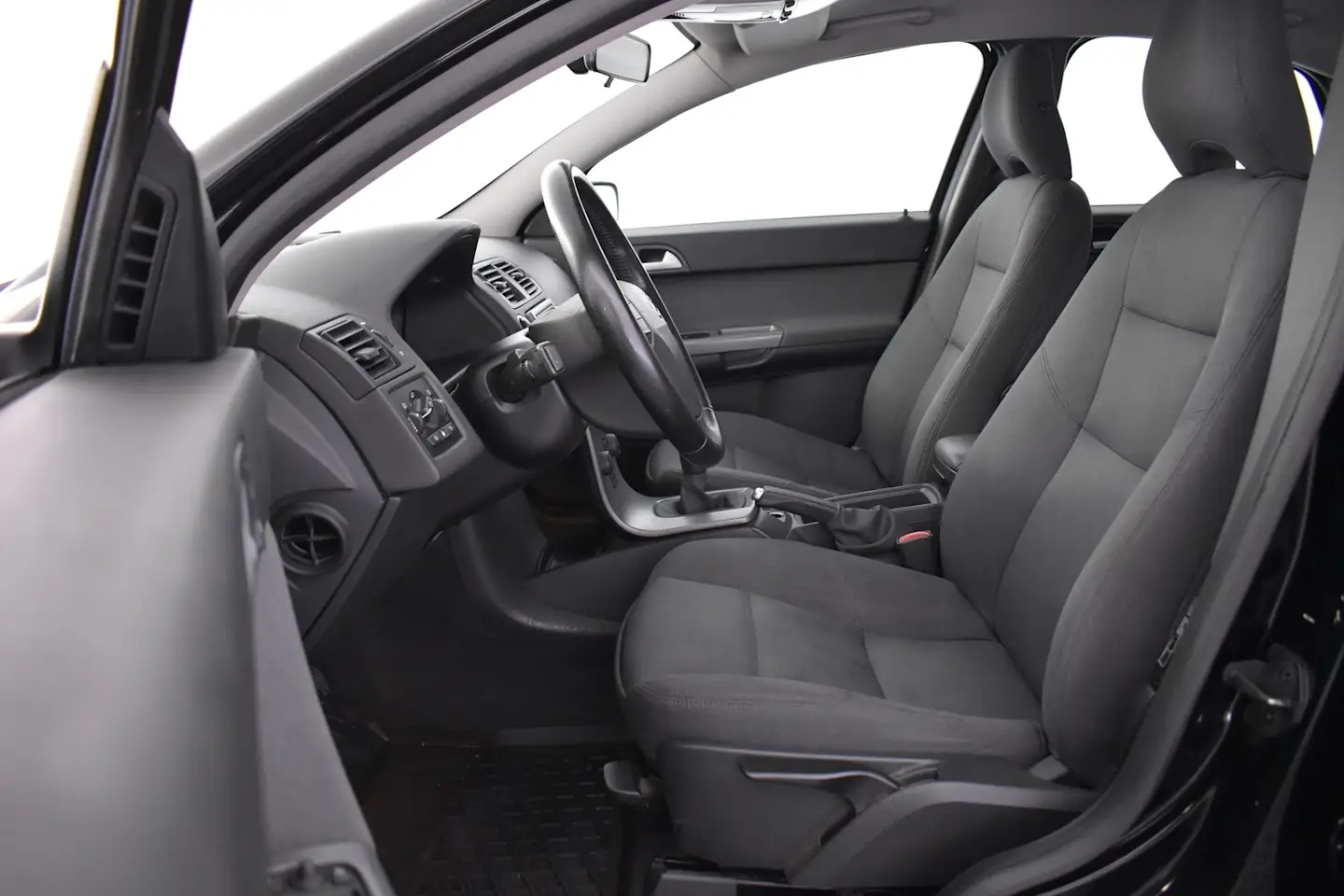 Car Image - l26cw1Ixj35FJpzJZbwkL