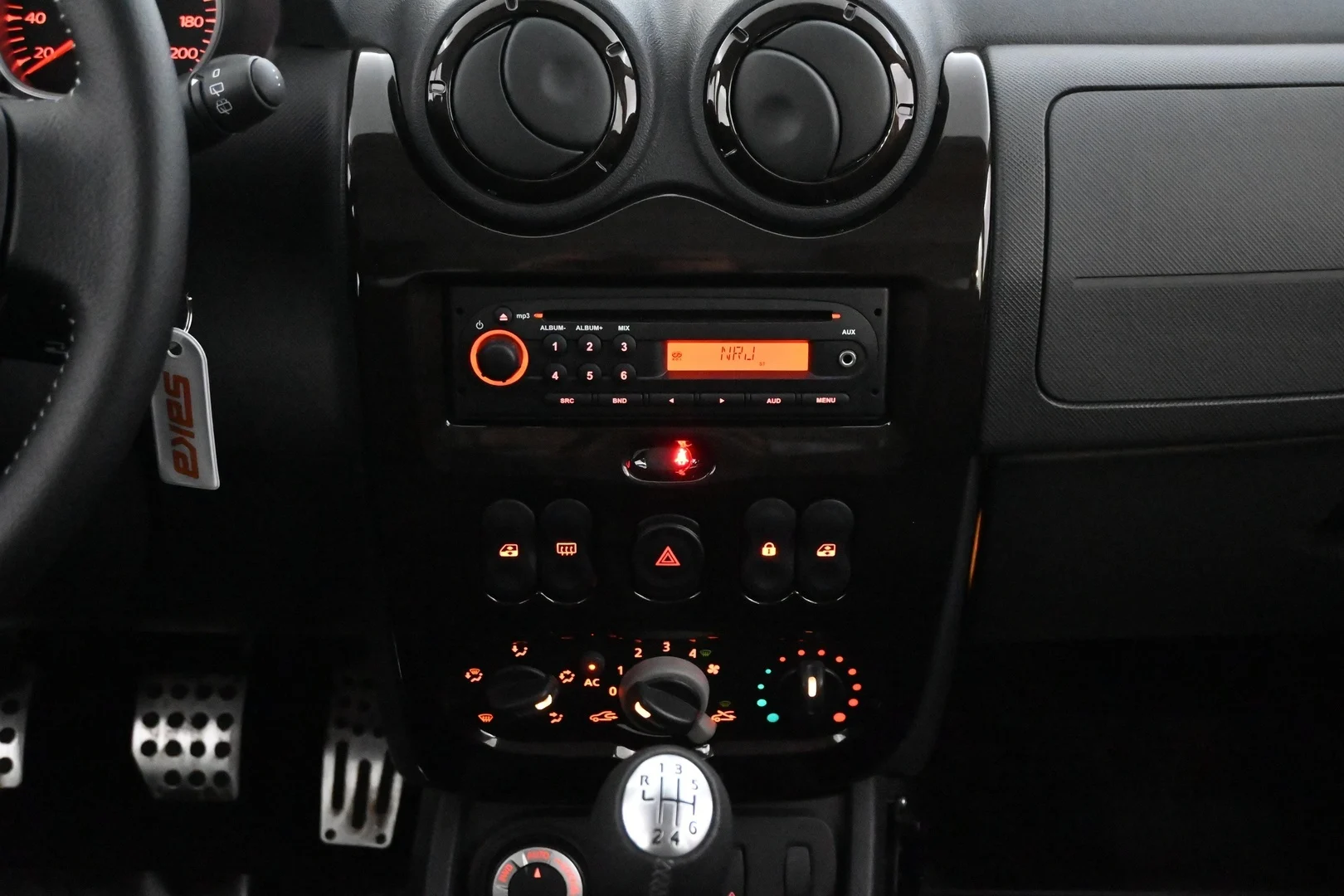 Car Image - 5I590Otuxa7T8rQKLeYgAf