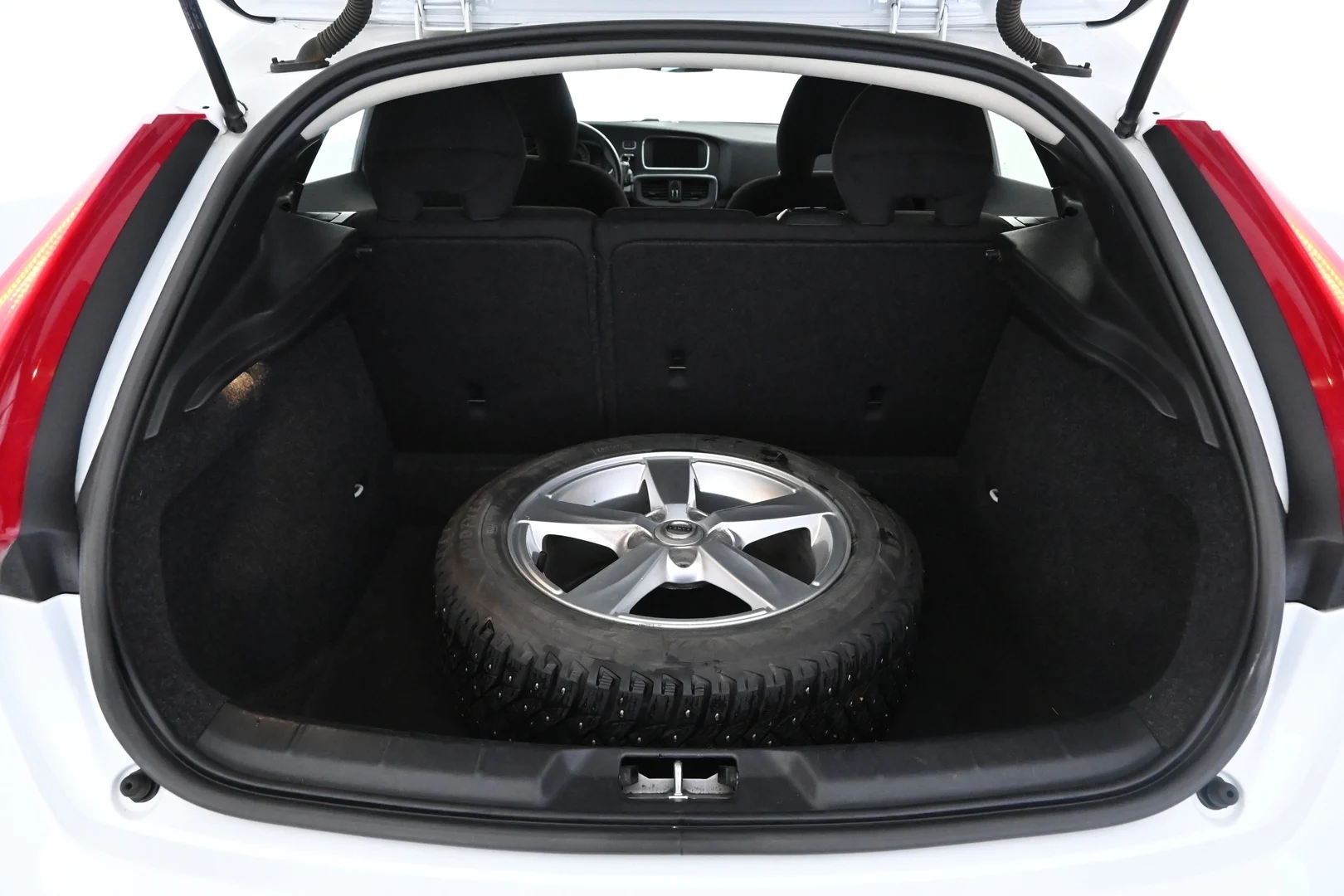 Car Image - 4JKPzLhcKzSg4IPpoSgZXx