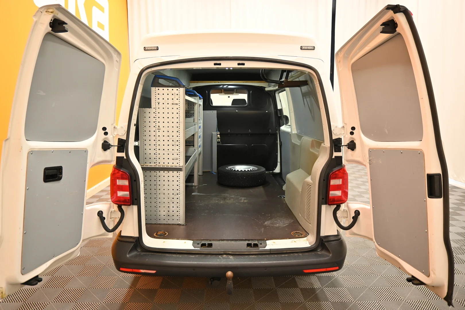 Car Image - 1Edraztgge8INnCCDYbMo8