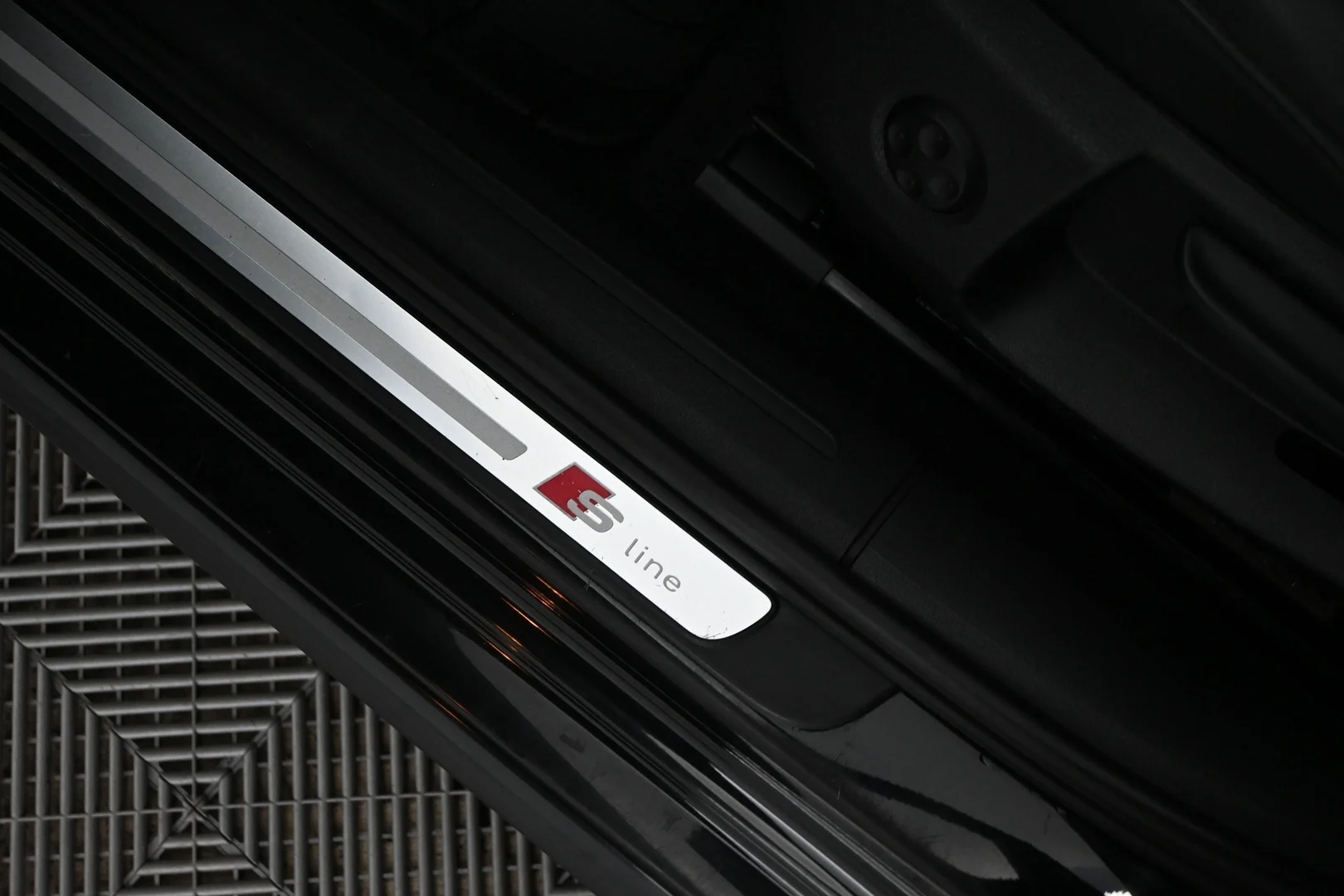 Car Image - 5rgLwWhFn9jAxYWejpdO9D
