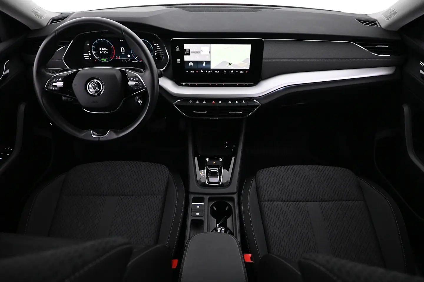 Car Image - 4y2LywpNCdKCBHrTzgkqak