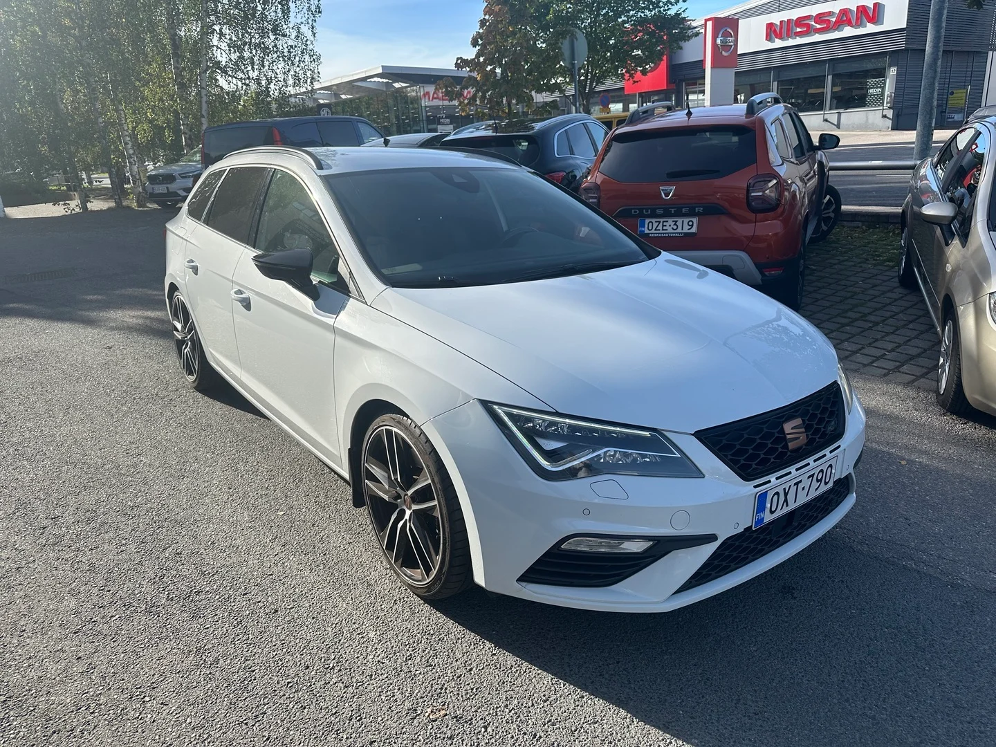 Car Image - 1ThNyNKEyjcXztqCPvaU7c