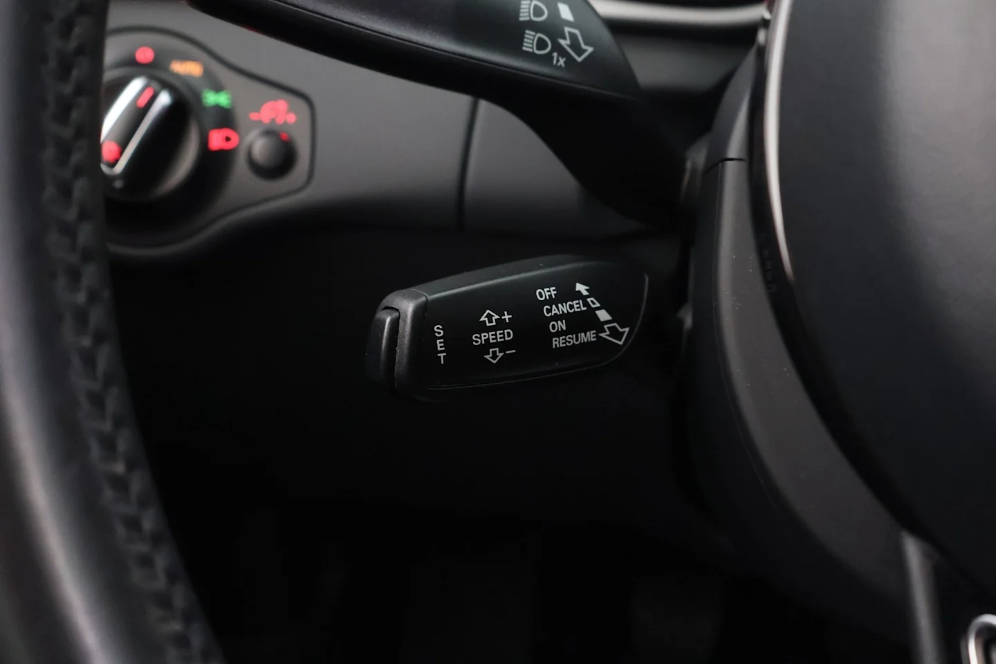 Car Image - 7HzJIOJfSh5kYWFG3XE5Kp