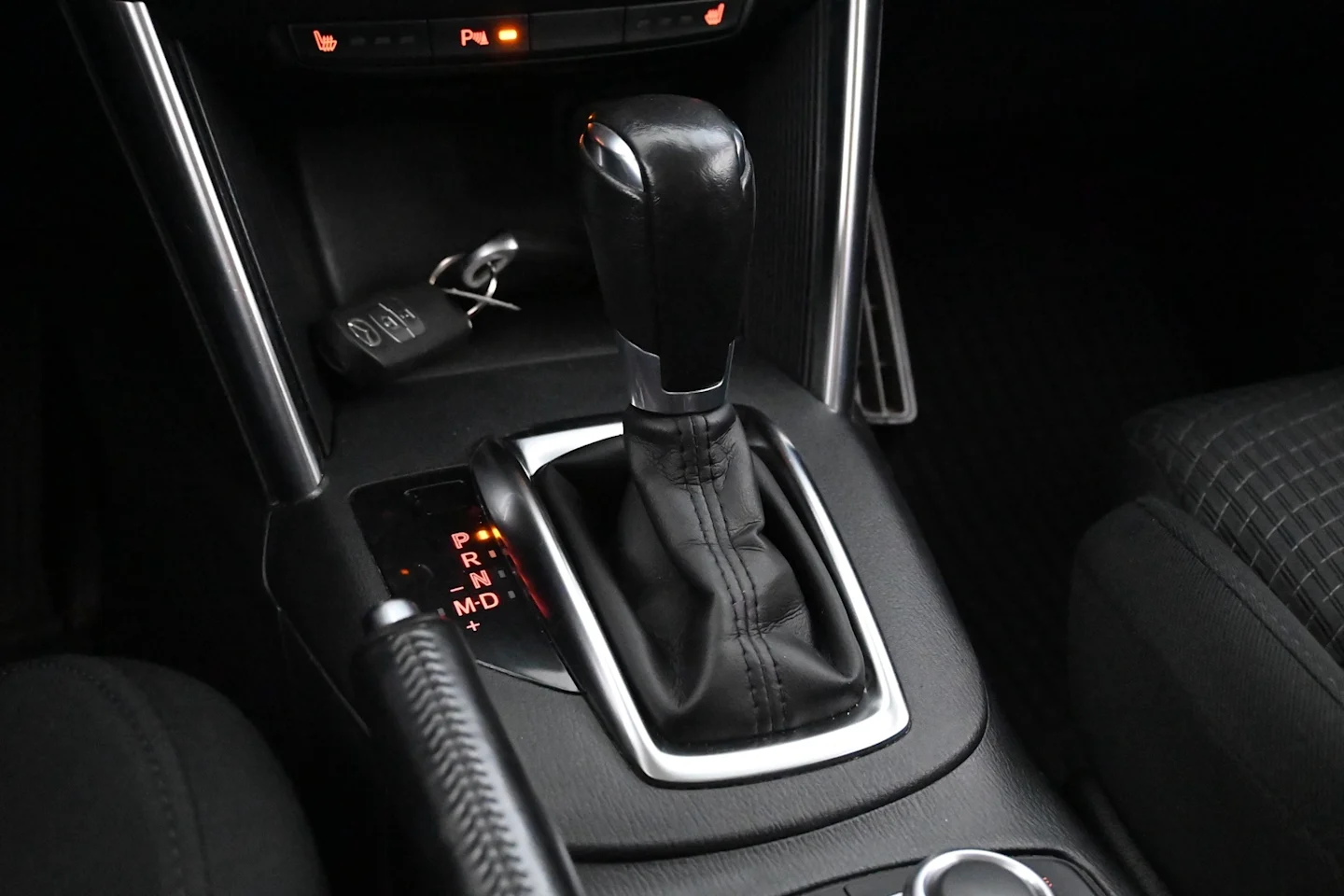 Car Image - 4VPaxx4qltKOyPrYUUQmrJ