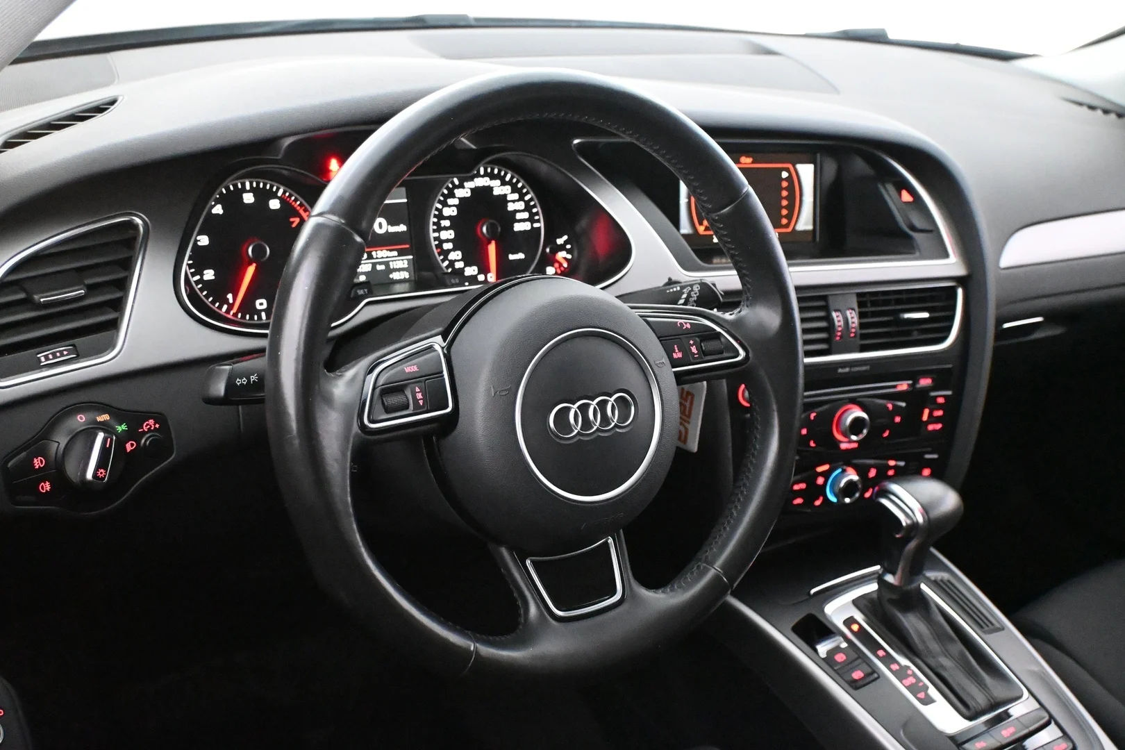 Car Image - 52ecMFkkl597ONUIAdde5w