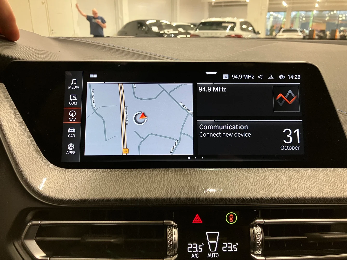 Car Image - 6Rxit3SbP7rqbuVOMOz8S3