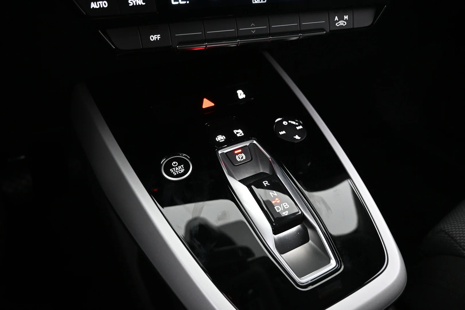 Car Image - 6RQd9afZG4efeDE1Xi7VRi