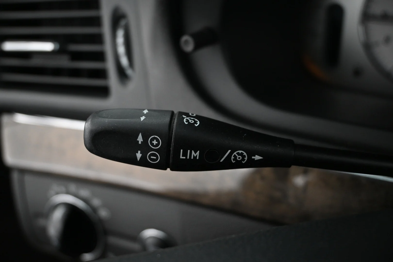 Car Image - 6TImRqmFWlZad85hNkSzgQ